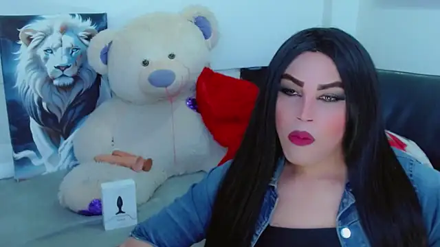 NathaliaCross online show from 10.14.25