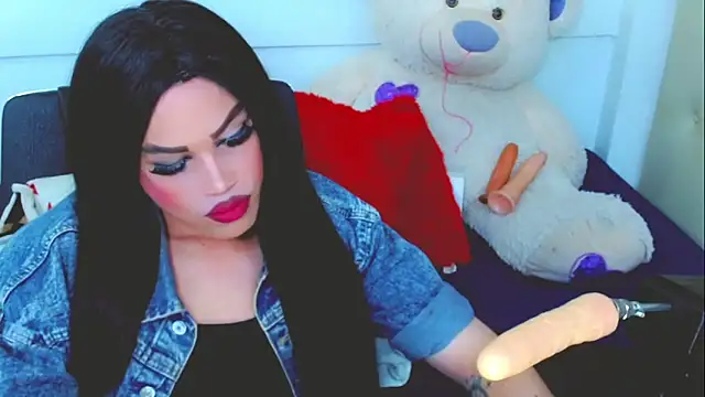 NathaliaCross online show from 10.17.25