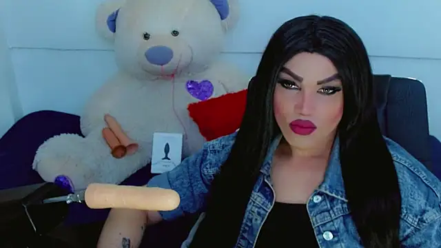 NathaliaCross online show from 10.22.25