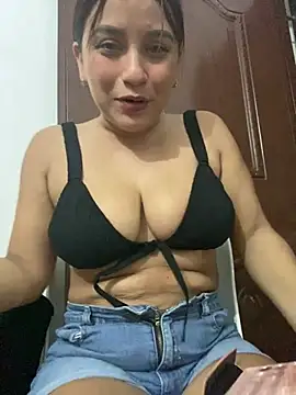 perlita05 online show from 02.13.25