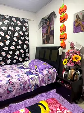 perlita05 online show from 10.15.25