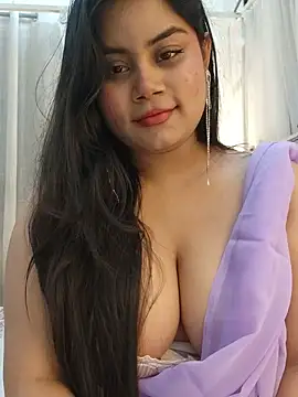 Snapshot of its_amesha chatting on 12.08.24 its amesha online show from 12.08.24