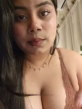 Snapshot of its_amesha chatting on 12.19.24 its amesha online show from 12.19.24