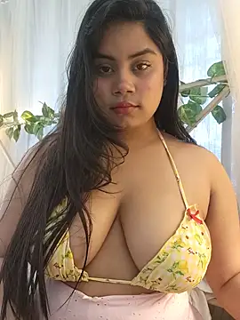 Snapshot of its_amesha chatting on 12.28.24 its amesha online show from 12.28.24