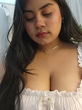 Snapshot of its_amesha chatting on 01.02.25 its amesha online show from 01.02.25