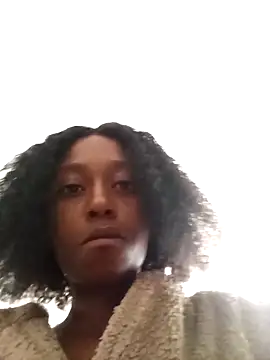 Snapshot of 02Boitybaby chatting on 10.14.25 02Boitybaby online show from 10.14.25