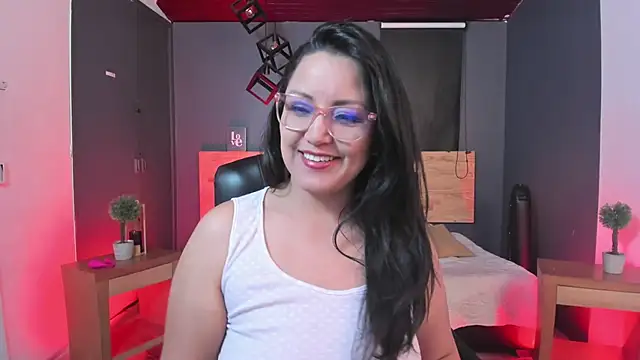 Snapshot of Annaa_rosee chatting on 12.22.24 Annaa rosee online show from 12.22.24