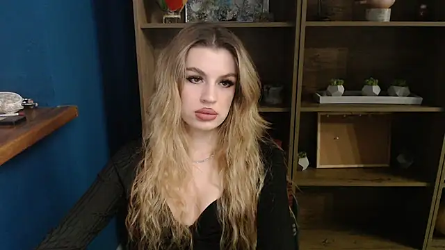 Snapshot of Your_Jessy chatting on 12.09.24 Your Jessy online show from 12.09.24