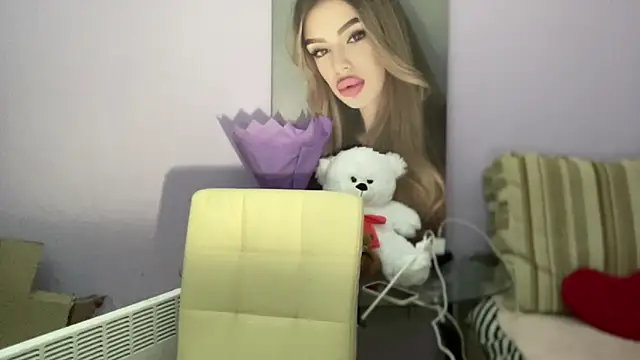 Snapshot of Your_Jessy chatting on 01.05.25 Your Jessy online show from 01.05.25