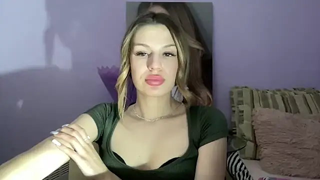 Snapshot of Your_Jessy chatting on 01.07.25 Your Jessy online show from 01.07.25