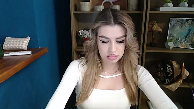 Snapshot of Your_Jessy chatting on 03.19.25 Your Jessy online show from 03.19.25