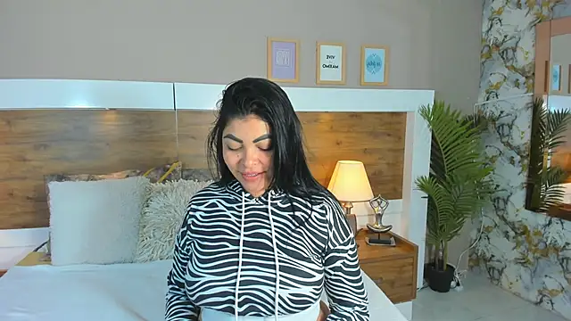 EmaBakker online show from 03.05.25