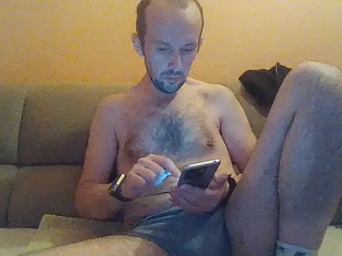 Snapshot of Translover66789 chatting on 04.19.26 Translover66789 online show from 04.19.26
