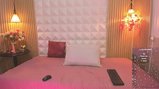 Melanieharriso  online show from 12.28.24