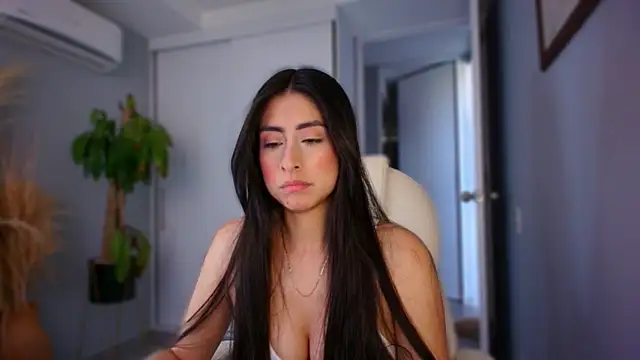 auroracaruso11 online show from 09.22.25