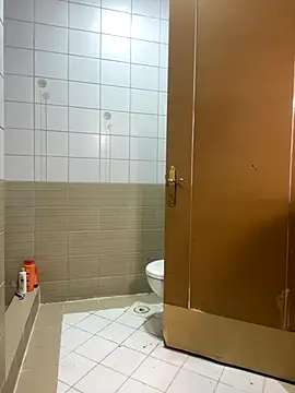 Layla-daloua online show from 11.26.25