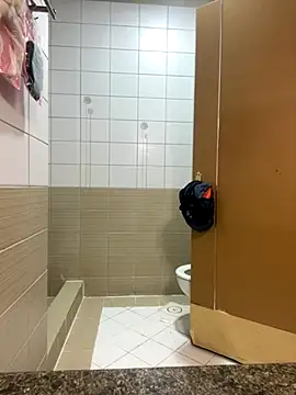 Layla-daloua online show from 11.30.25