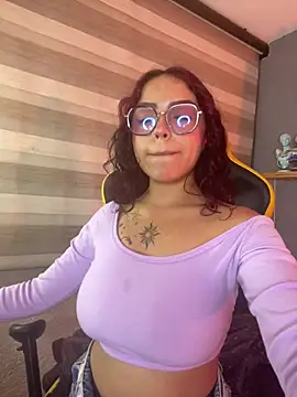Liittleluaa  online show from 01.31.25