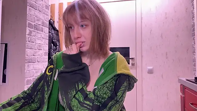 Snapshot of moundliicht1 chatting on 02.01.25 moundliicht1 online show from 02.01.25