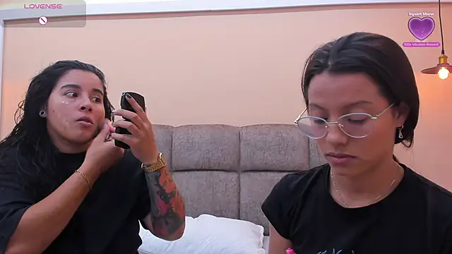 Dilan y Mia online show from 12.23.24