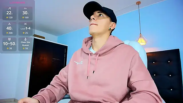 Snapshot of Lobo_17_ chatting on 09.19.25 Lobo 17  online show from 09.19.25