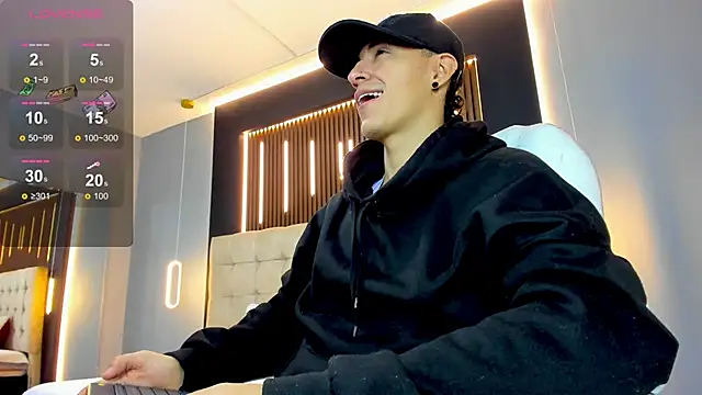 Lobo 17  online show from 03.10.26