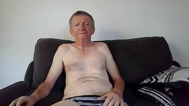 naturiste974 online show from 02.26.25