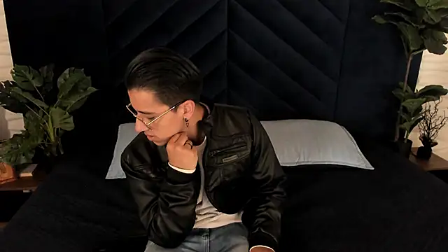 Andy Joy  online show from 10.08.25