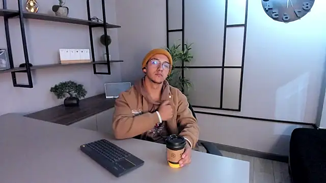 Andy Joy  online show from 11.12.25