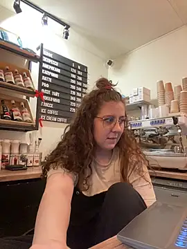 cinnabon  online show from 12.22.25