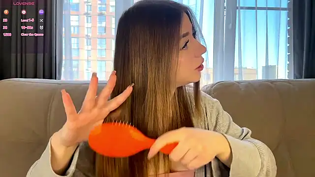 LindaFarmer online show from 10.09.25