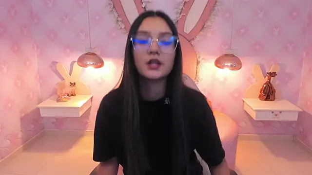 Saraa Skinny online show from 01.22.25