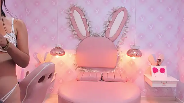 Saraa Skinny online show from 03.06.25