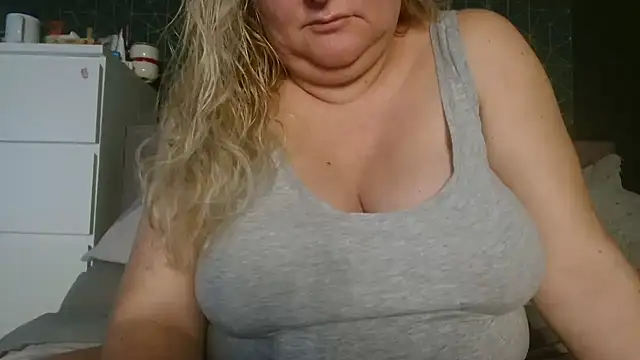 Marie Slate online show from 11.11.25