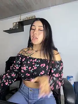 emily 22x online show from 01.18.25