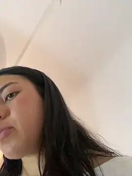 emily 22x online show from 02.09.25