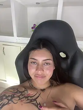 emily 22x online show from 02.21.25