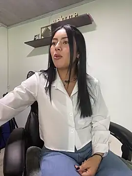 emily 22x online show from 03.17.25