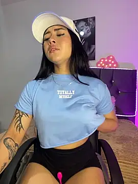 emily 22x online show from 10.12.25