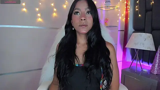 Amber villalobos  online show from 12.27.24