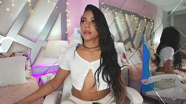 Amber villalobos  online show from 02.03.25