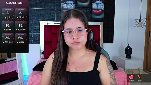 Snapshot of April1_sc chatting on 10.04.25 April1 sc online show from 10.04.25