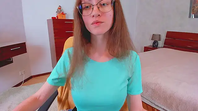 Snapshot of Pantyhose_Mila chatting on 03.19.26 Pantyhose Mila online show from 03.19.26