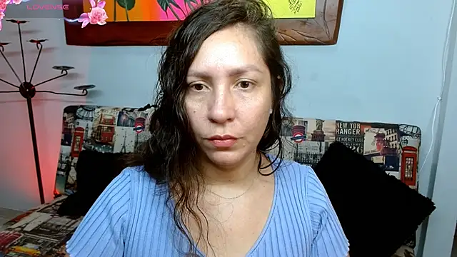 Snapshot of naihroby chatting on 10.04.25 naihroby online show from 10.04.25