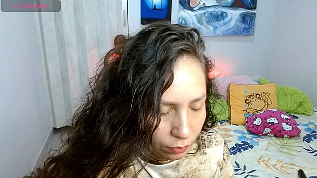 Snapshot of naihroby chatting on 10.09.25 naihroby online show from 10.09.25