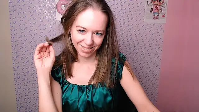 GloriaSi  online show from 12.22.24