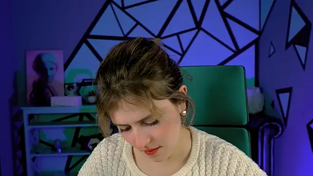 LolaAsmus online show from 12.04.24