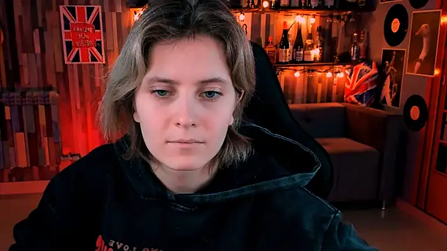 LolaAsmus online show from 12.18.24