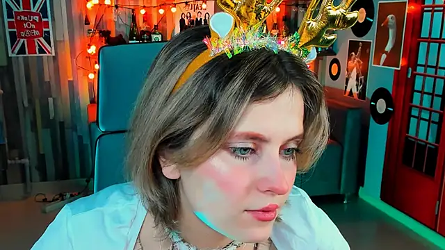 LolaAsmus online show from 12.20.24