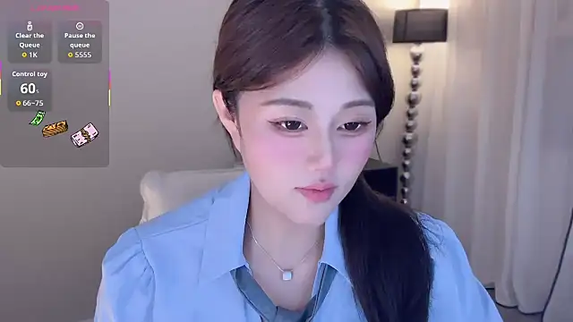 Strawberrybabyy1 online show from 09.30.25